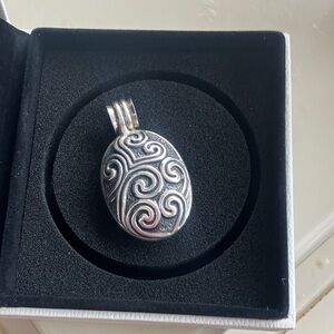Silpada Silver Swirl Oval Pendant